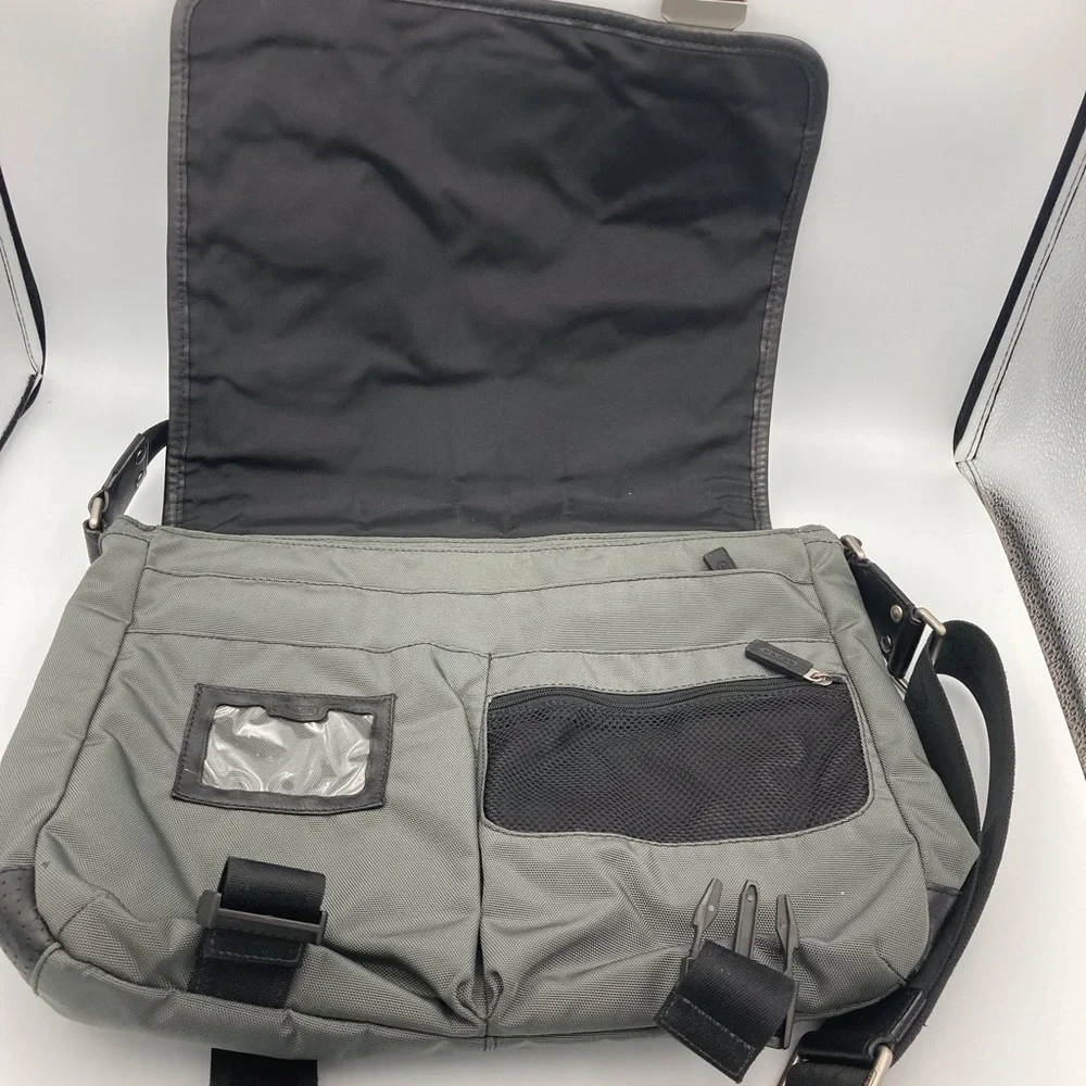 COACH VOYAGER MESSENGER LAPTOP/BRIEFCASE CROSSBODY ADJUSTABLE STRAP Bag